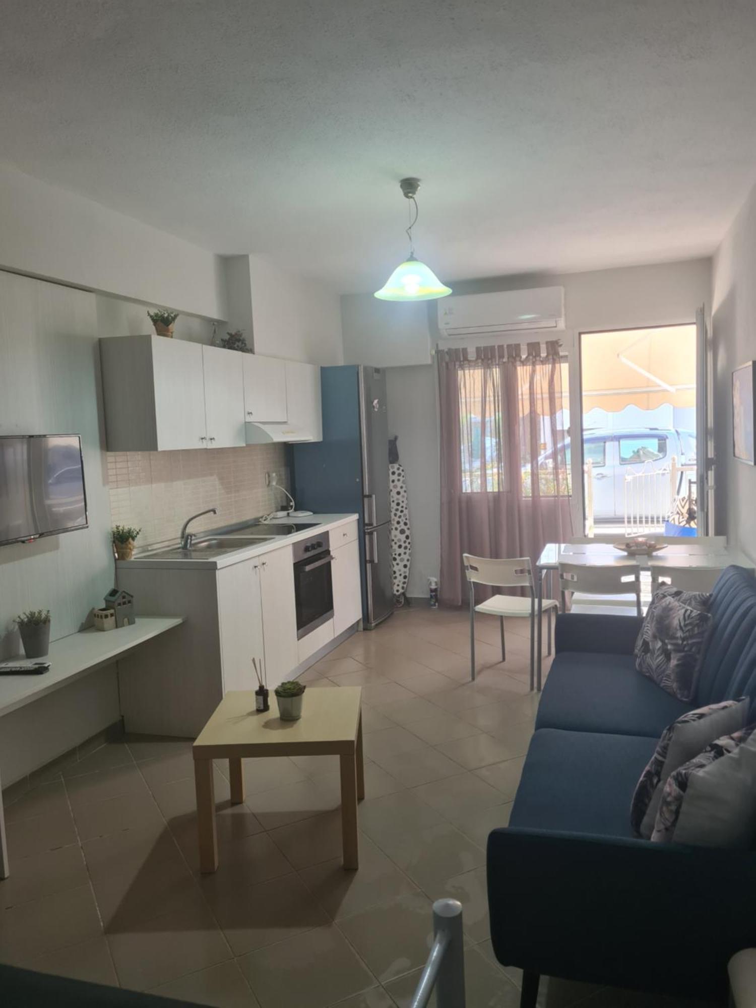 Makis Apartments Touzla Ofrínion Zewnętrze zdjęcie